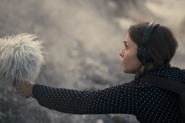 Femme de profil dans Come il bianco